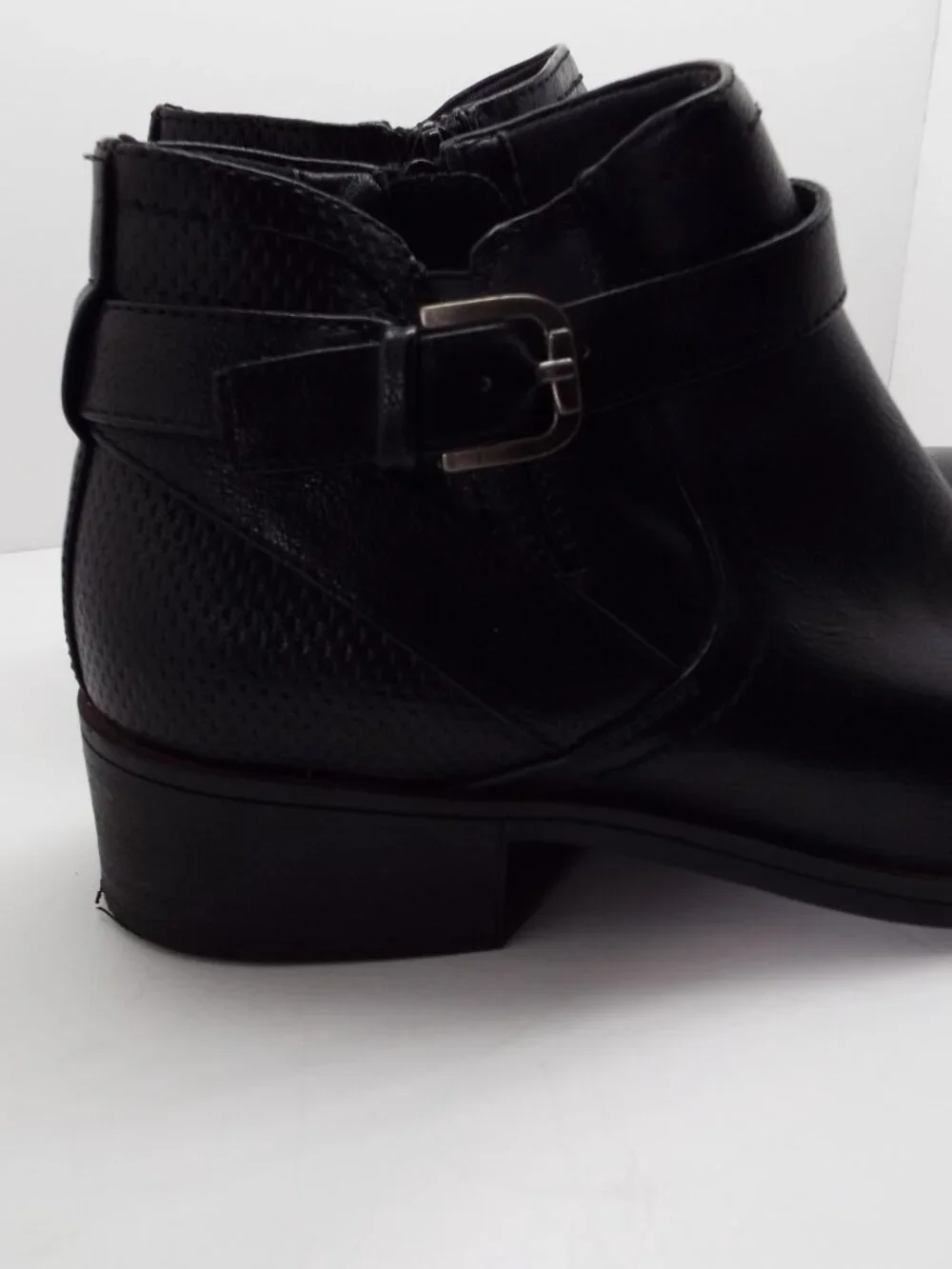Black Women's BareTraps Ankle Boots